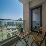 Vr2 * Bucharest