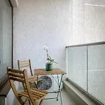 Vr2 Apartment Bucharest